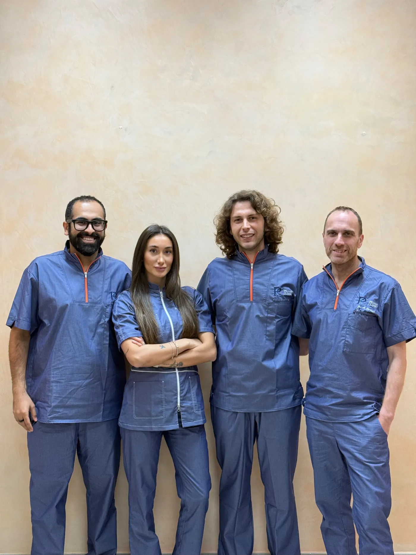 L'équipe medica di Prime Clinic, da sinistra: Antounious Khalil, Dott.ssa Giorgia Montorfano, Alessandro Costantino, Marco Tarozzi